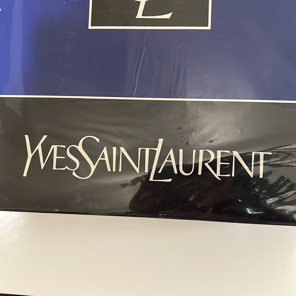 YSL blanket - Picture 5 of 11